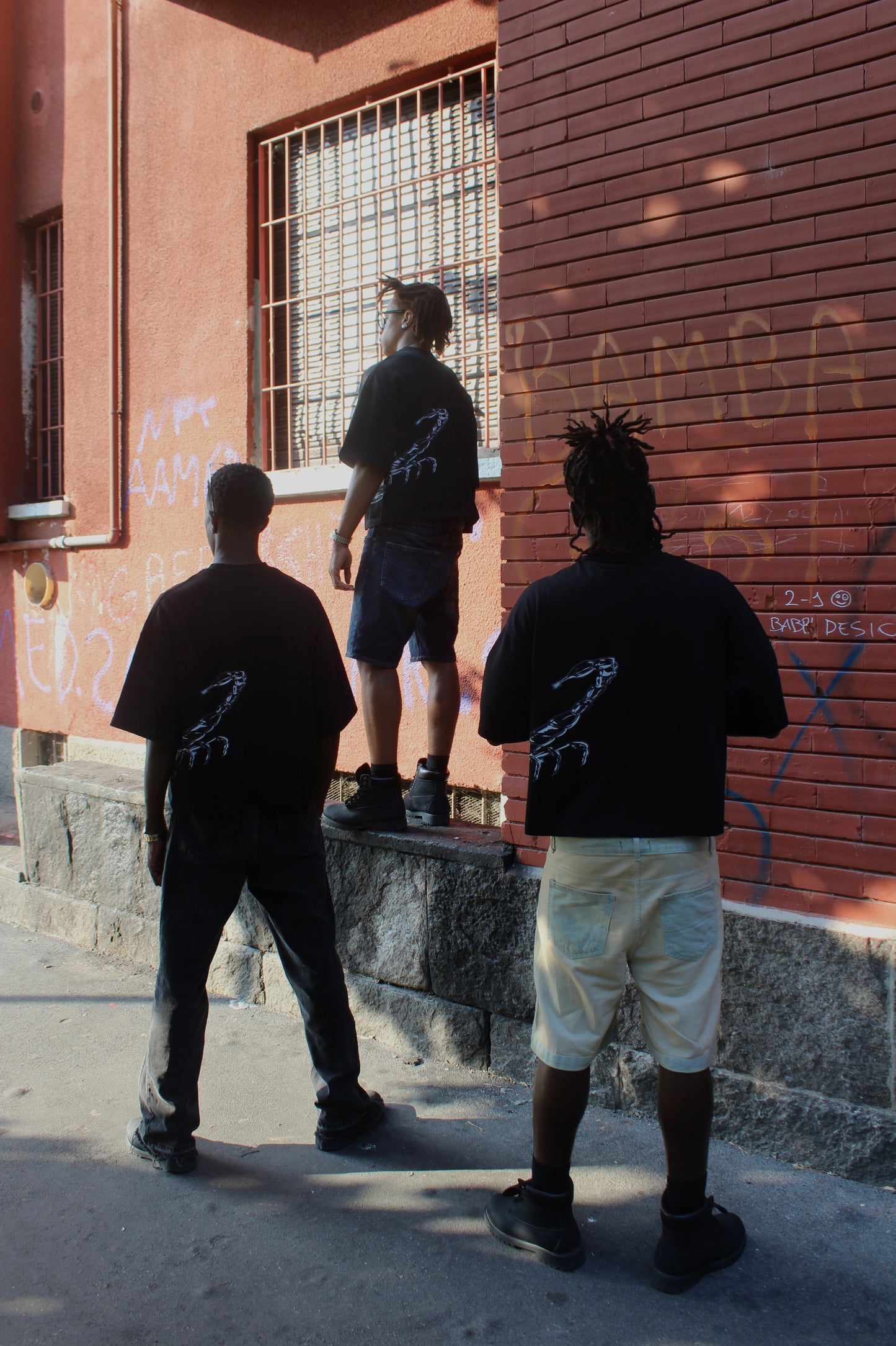 "SCORPION" BOXY FIT TEE 🦂 (PREMADE)